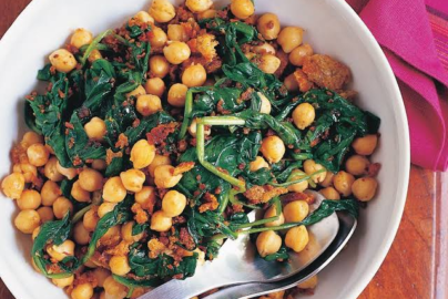 best espinacas con garbanzos near me