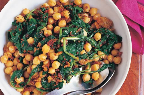 best espinacas con garbanzos near me